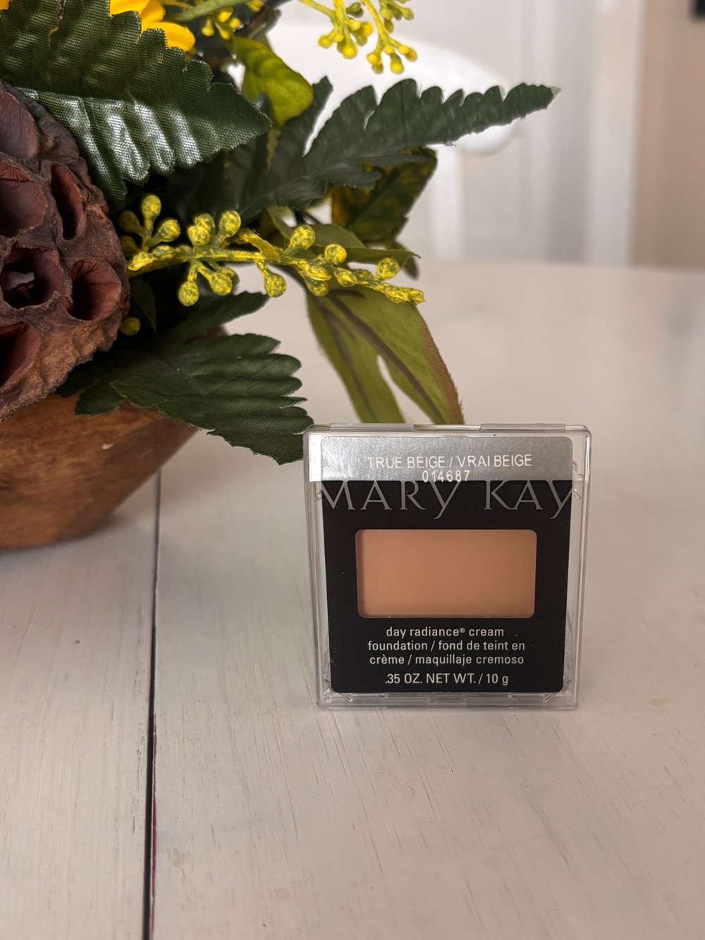 Mary Kay Cream Foundation - True Beige shade